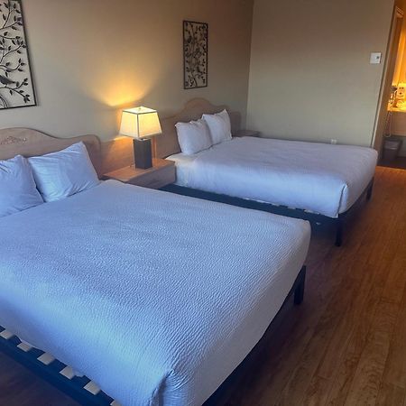 Travelodge By Wyndham דראמונדוויל מראה חיצוני תמונה