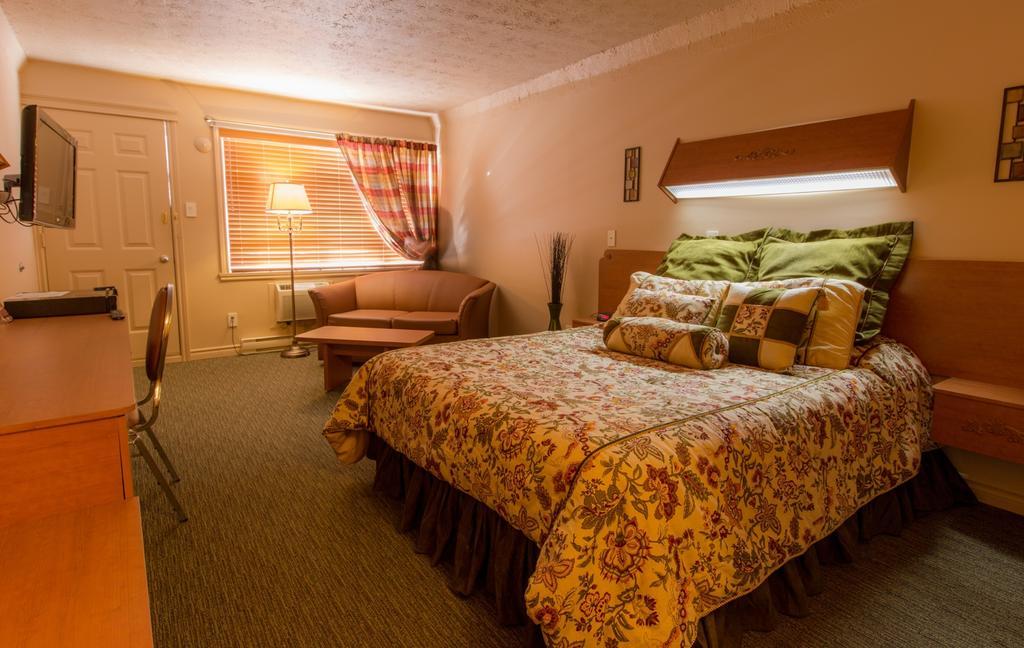 Travelodge By Wyndham דראמונדוויל חדר תמונה